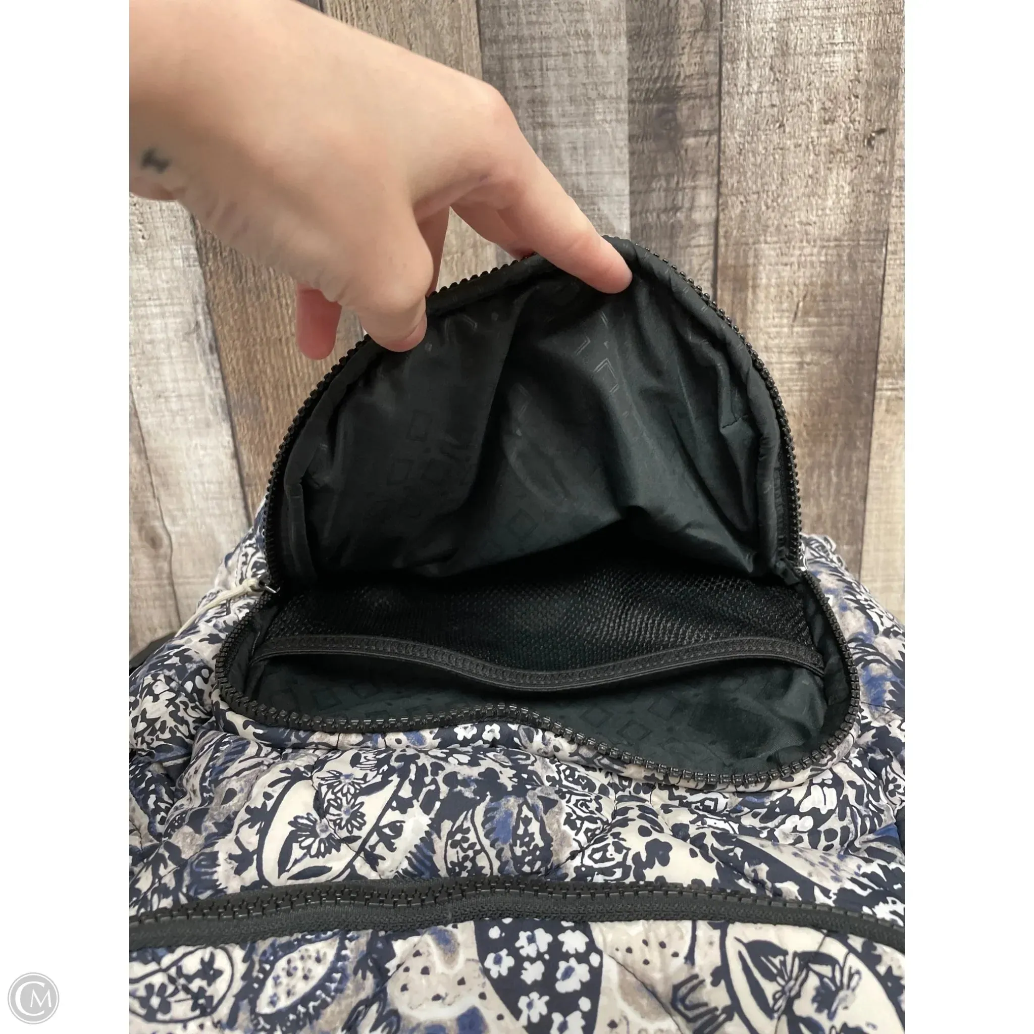 Backpack By Vera Bradley, Size: Medium vera bradley