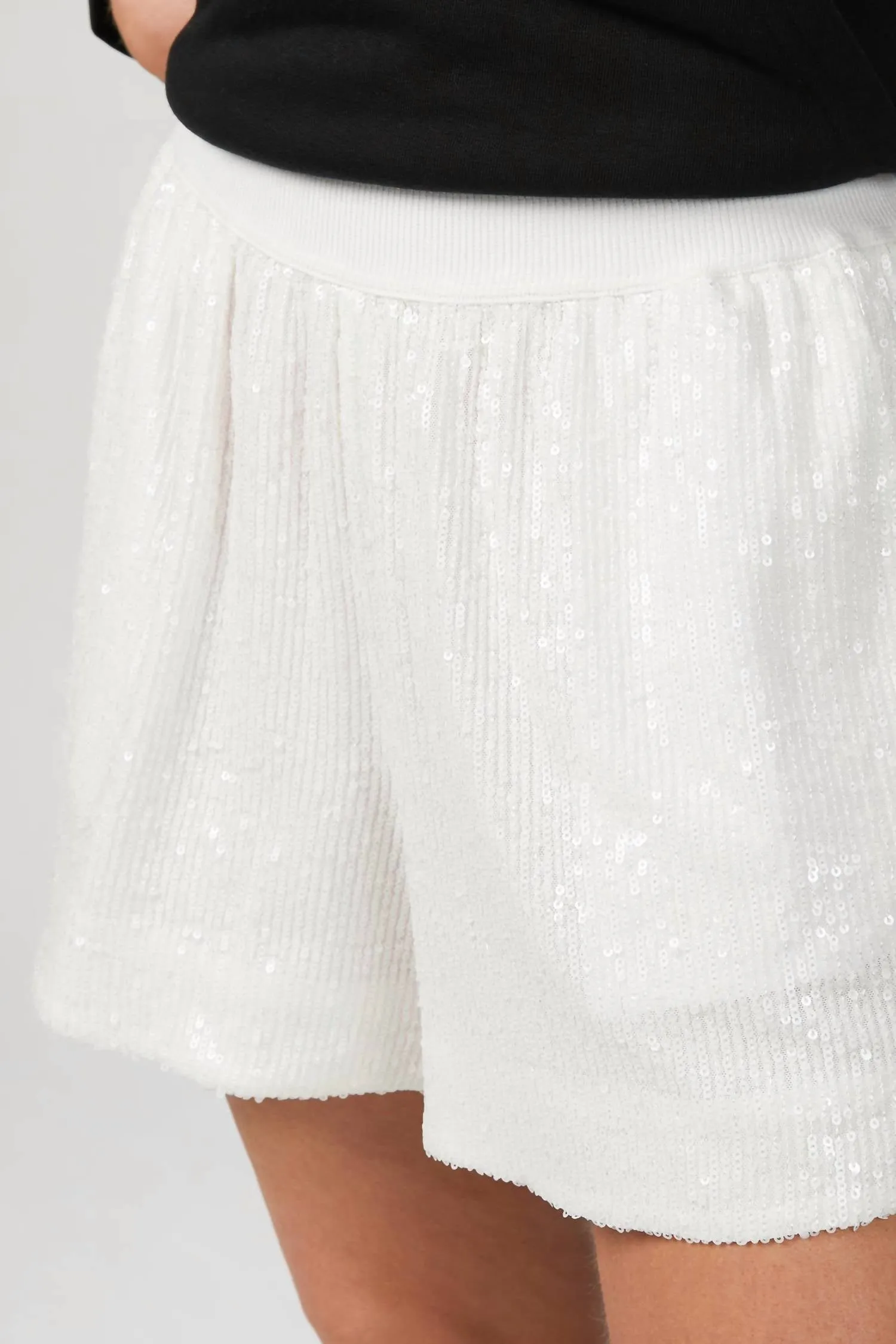 Cash Shorts In White