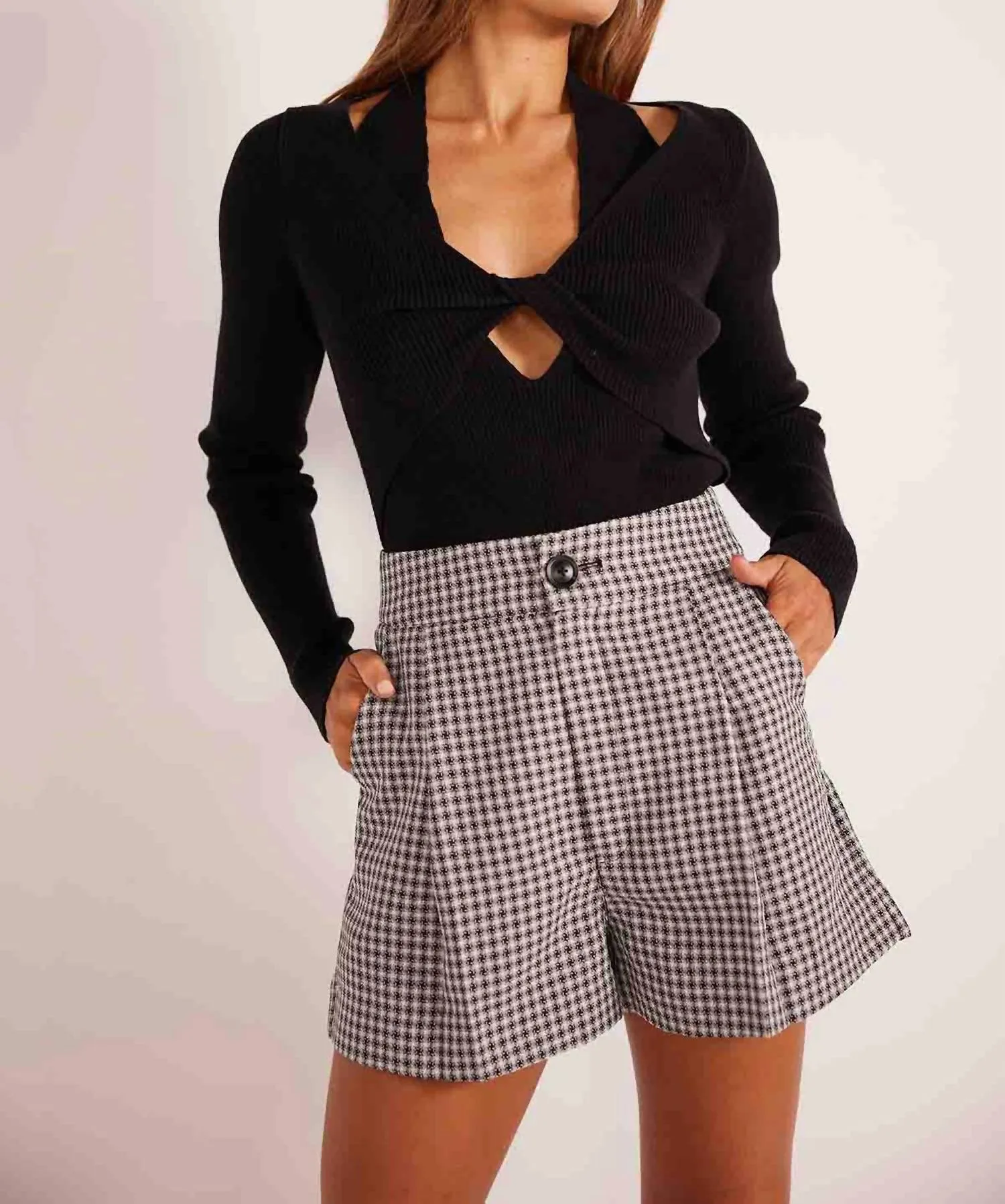 Francis Shorts In Black/white