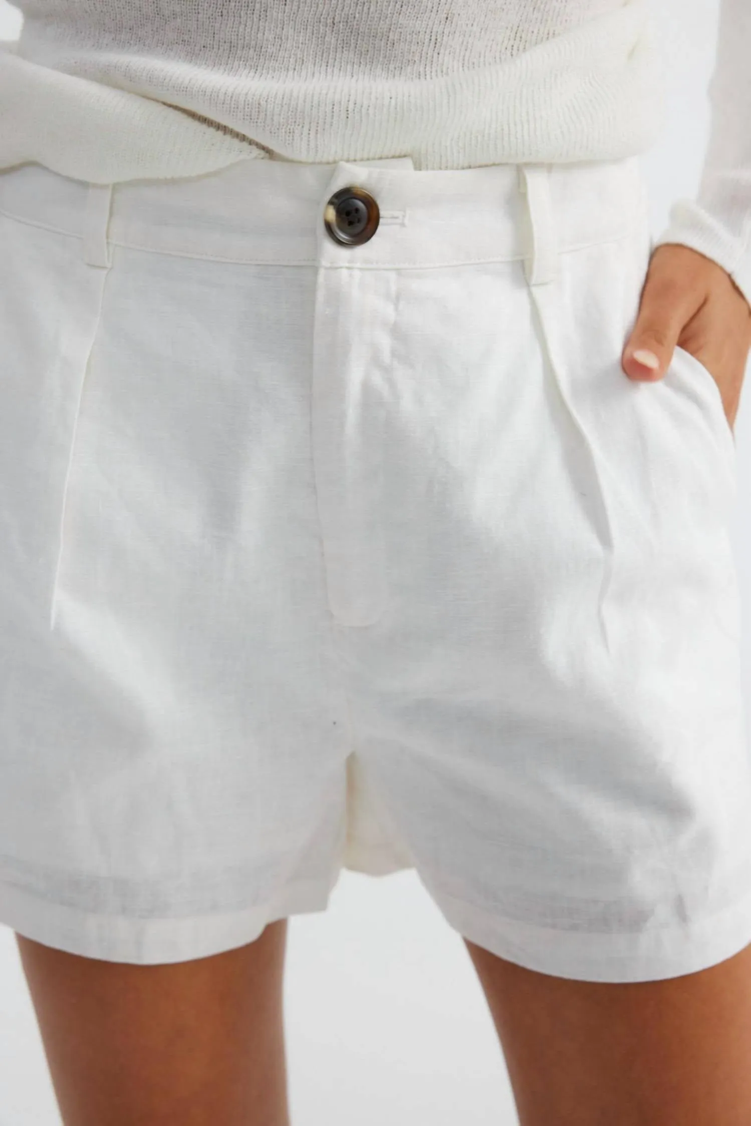 Hale Linen Shorts In White