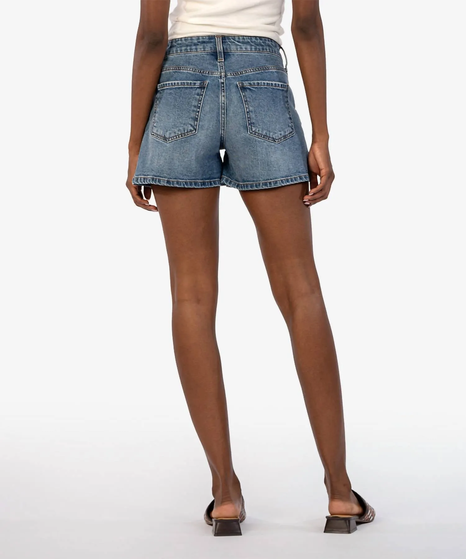 Jane High Rise Short In Distinguished
