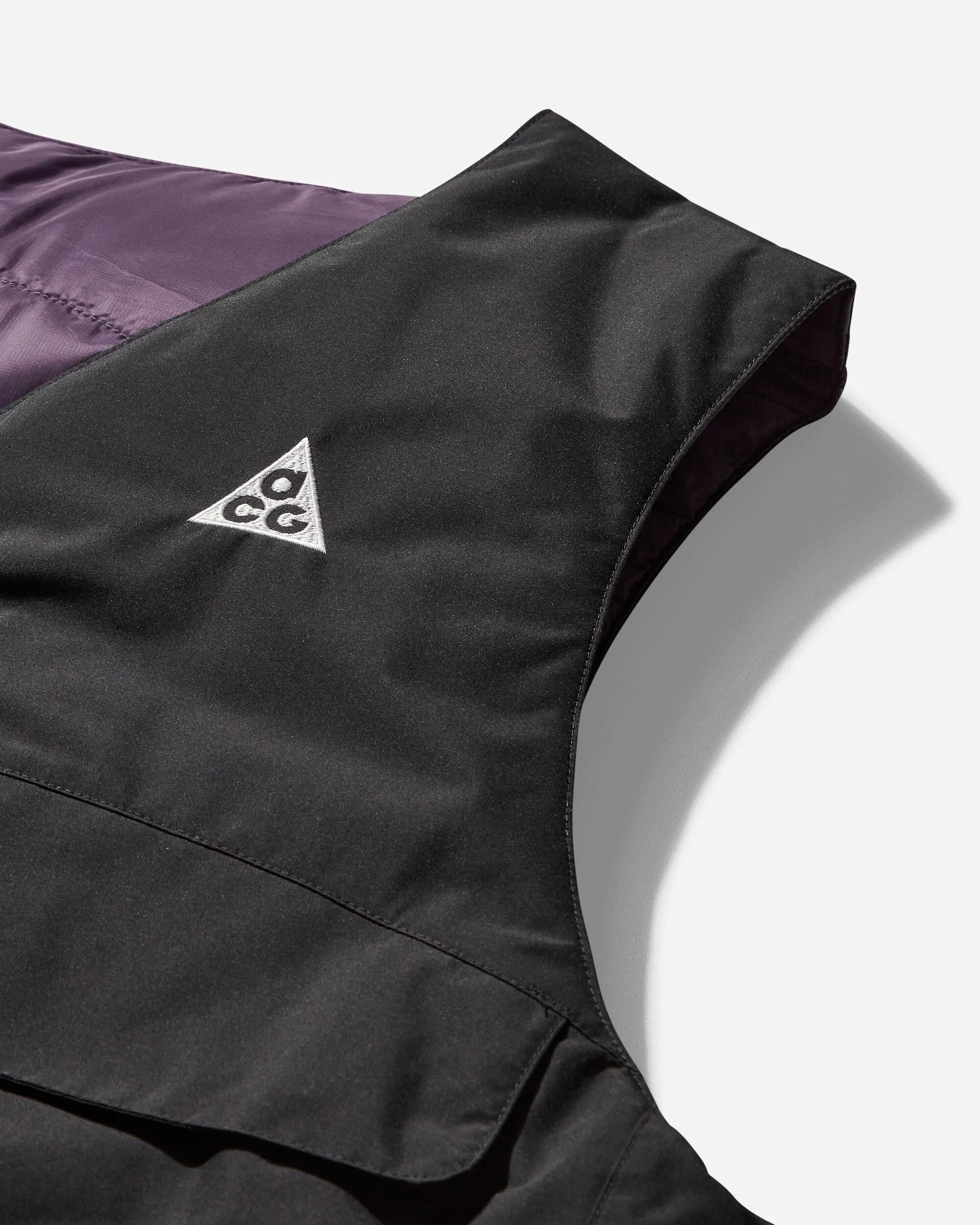Men's ACG Skull Peak PrimaLoft Reversible Vest Black / Dark Raisin