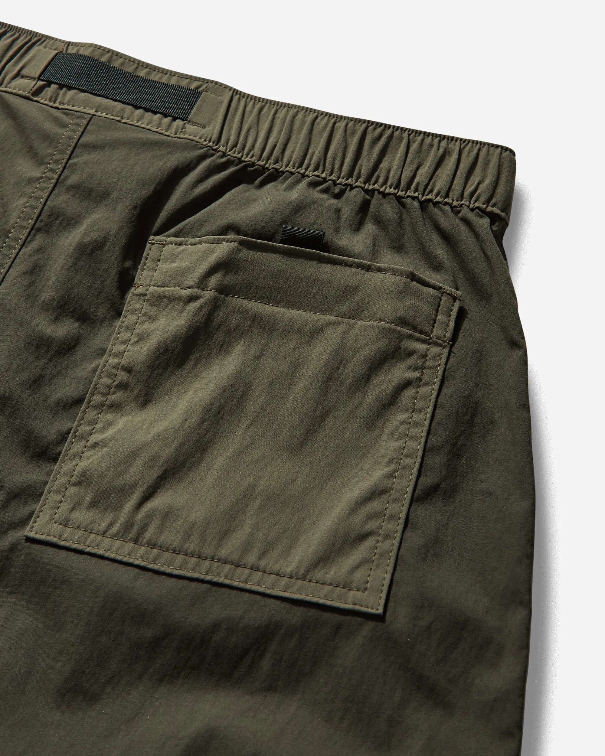 Men's Outdoor Everyday 6 Inch Shorts Pine Needle Green