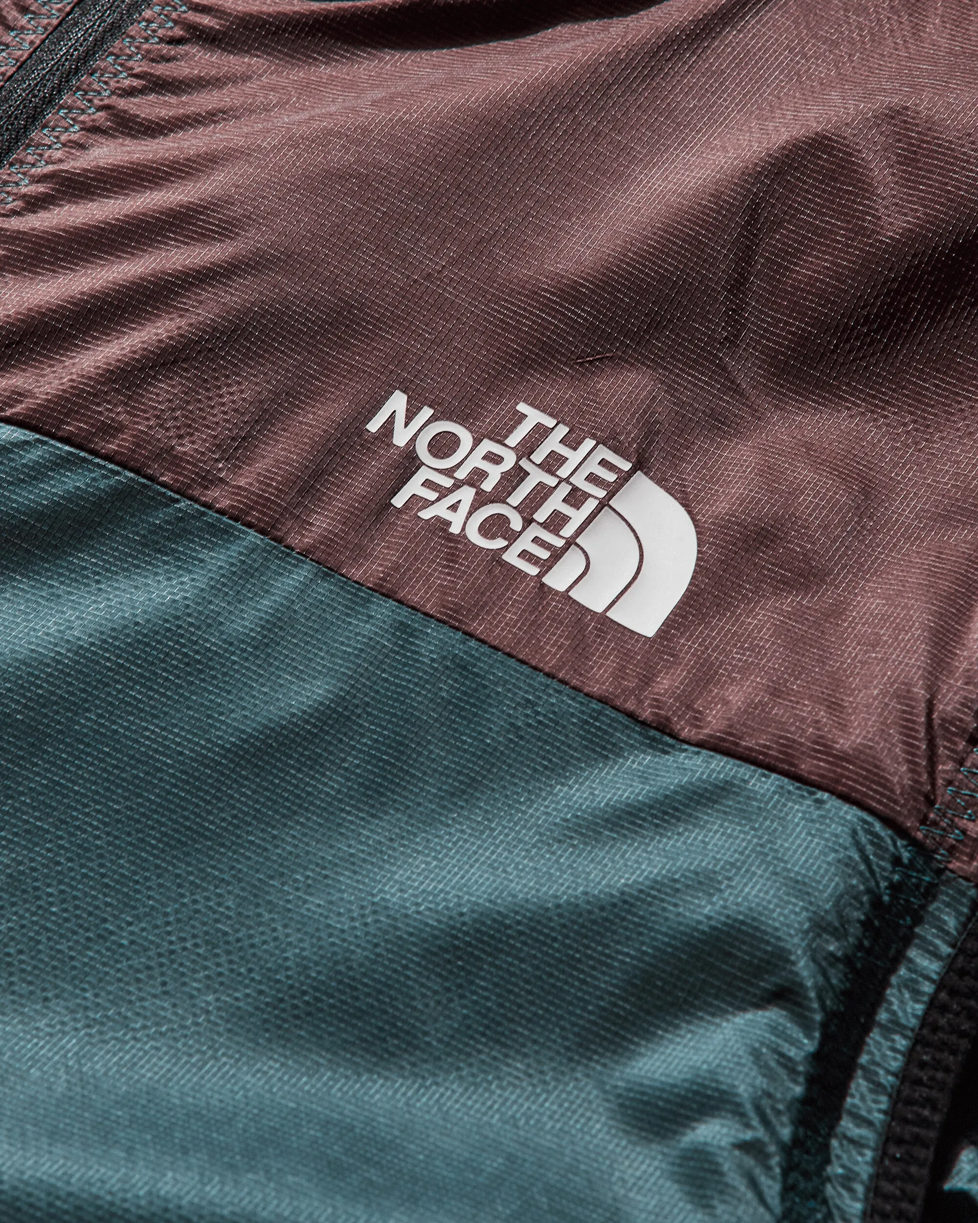 Men's Undercover Soukuu Trail Run Convertible Wind Jacket Bitter Chocolate / Atlantic Deep Blue