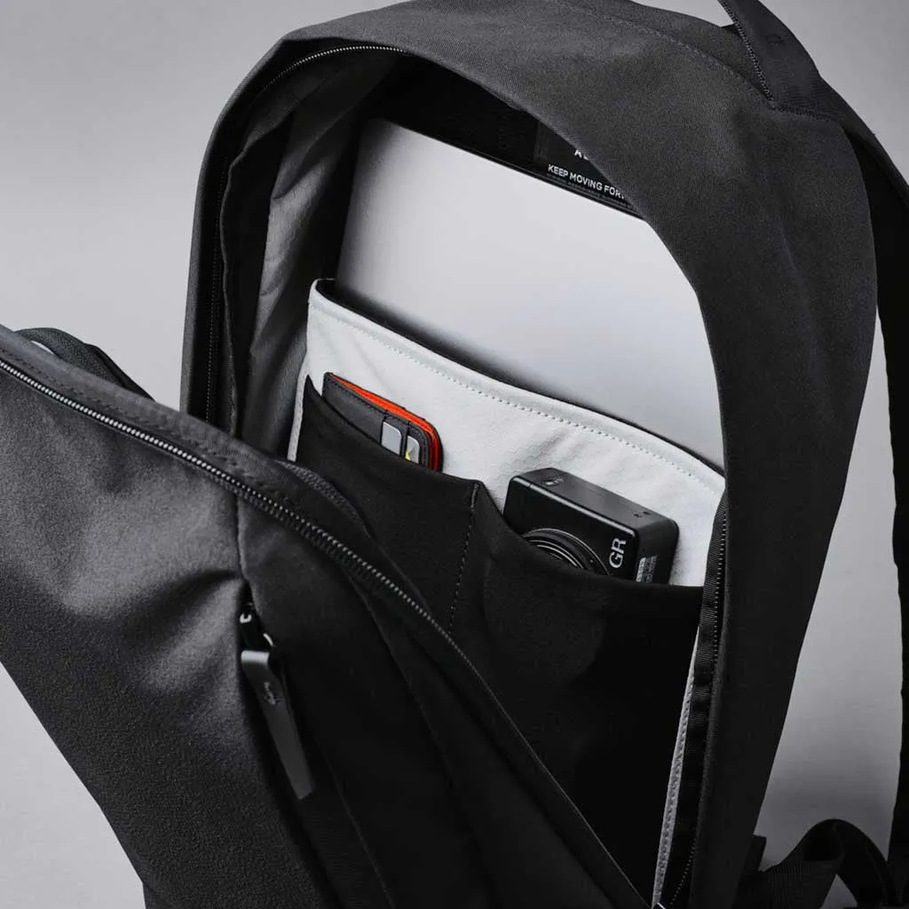 Metro Backpack Alpaka Bags