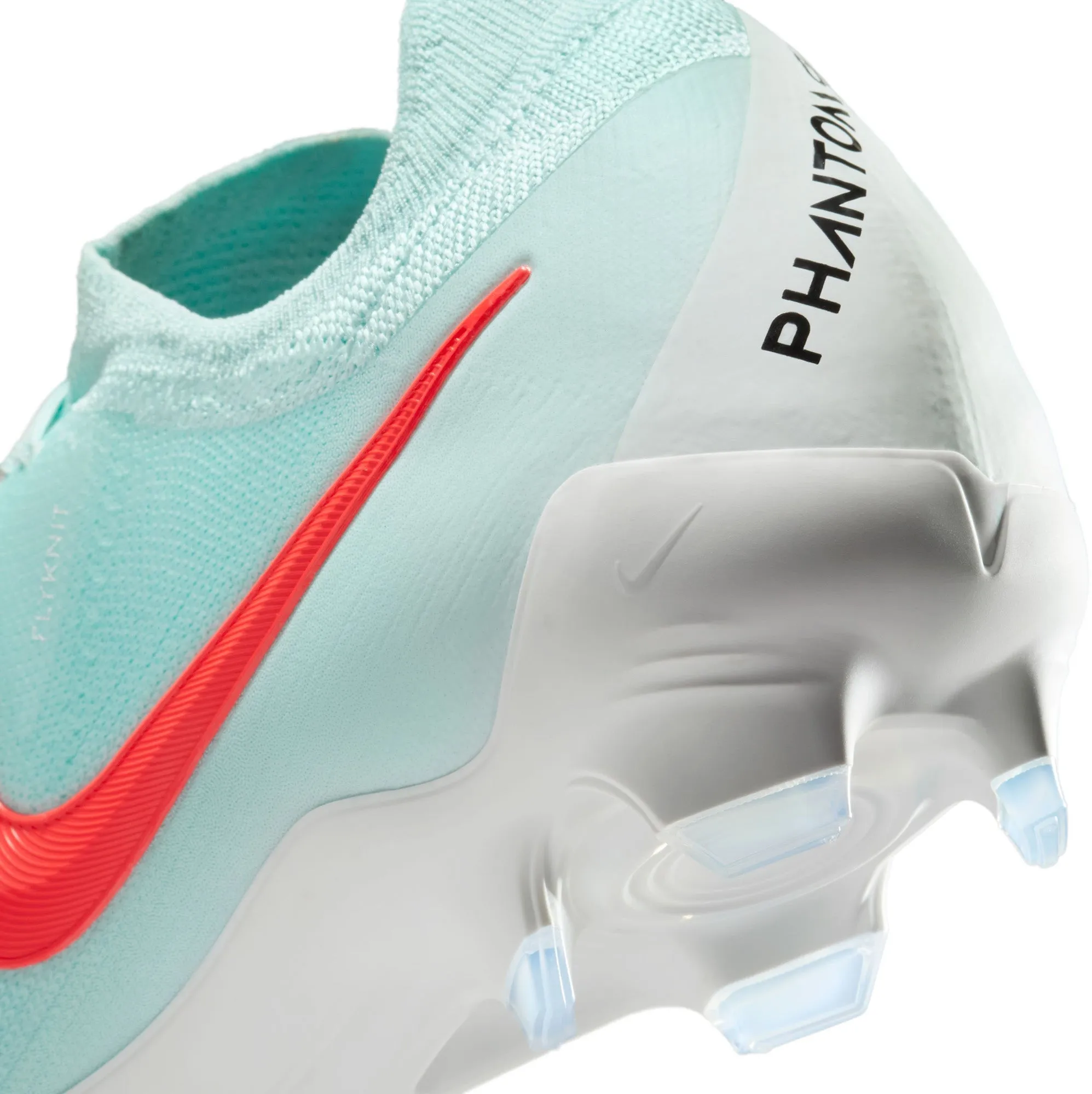 Phantom GX 2 Pro FG Low-Top Men's Football Boots