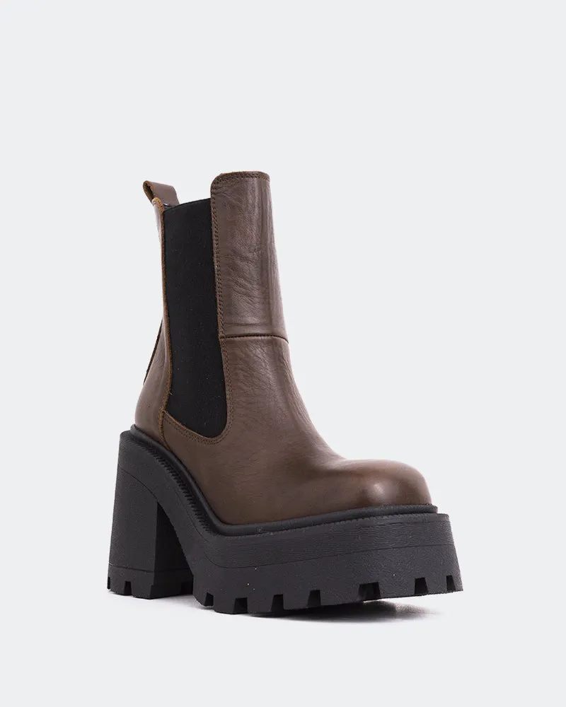 Tomy Brown Leather